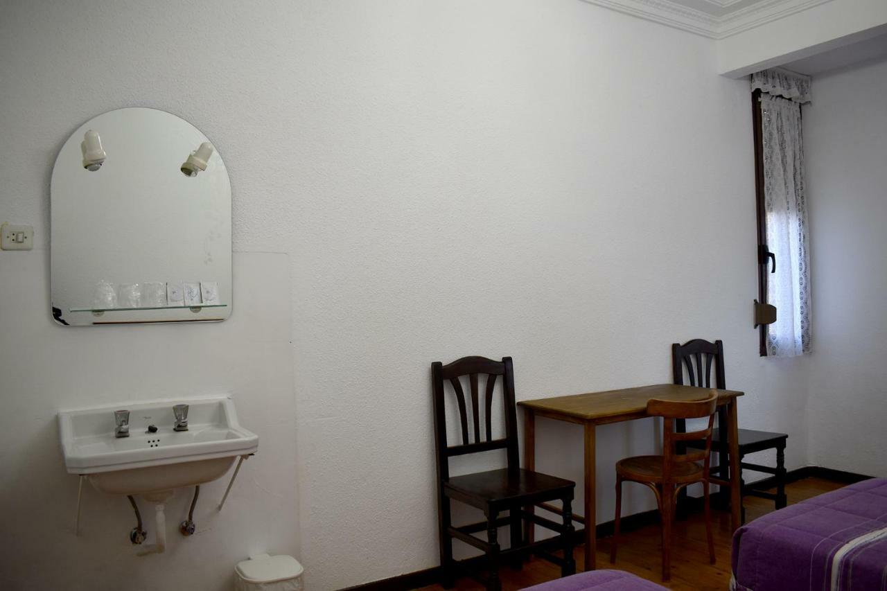 Hostal Oviedo Hotel Leon Luaran gambar