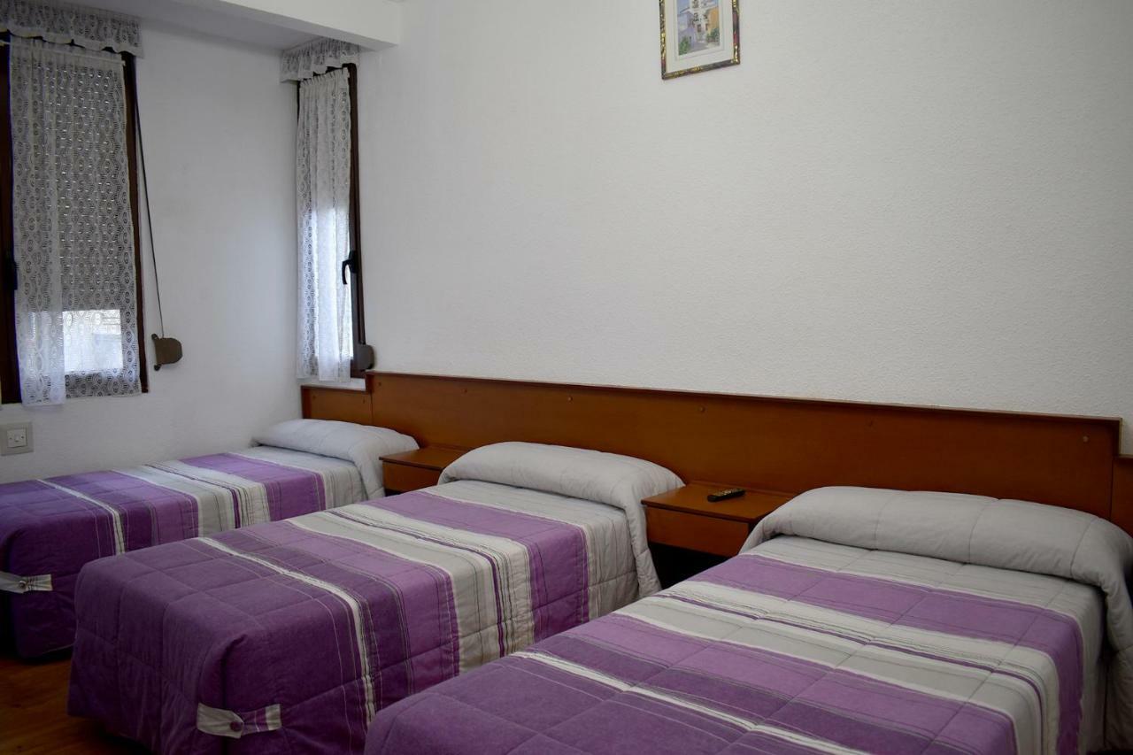 Hostal Oviedo Hotel Leon Luaran gambar