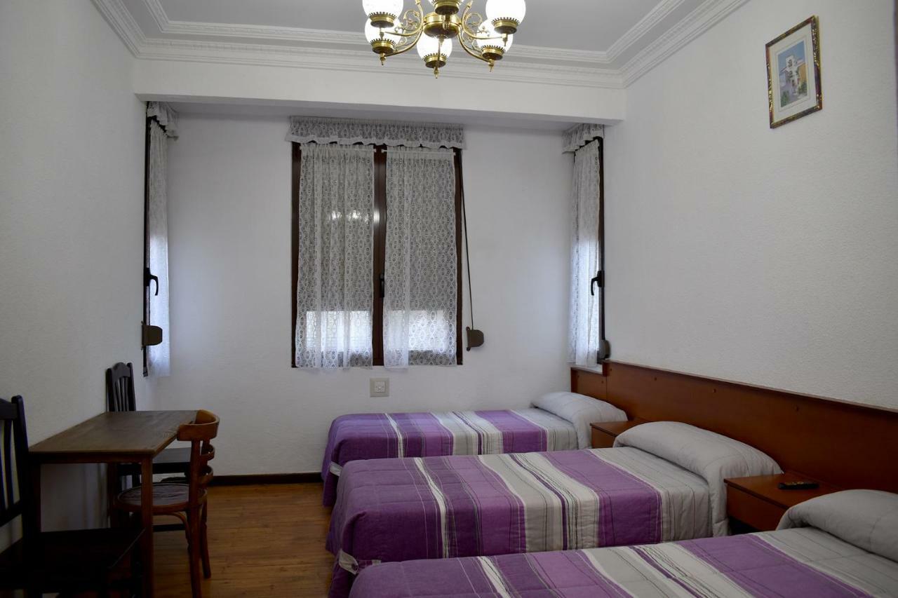 Hostal Oviedo Hotel Leon Luaran gambar